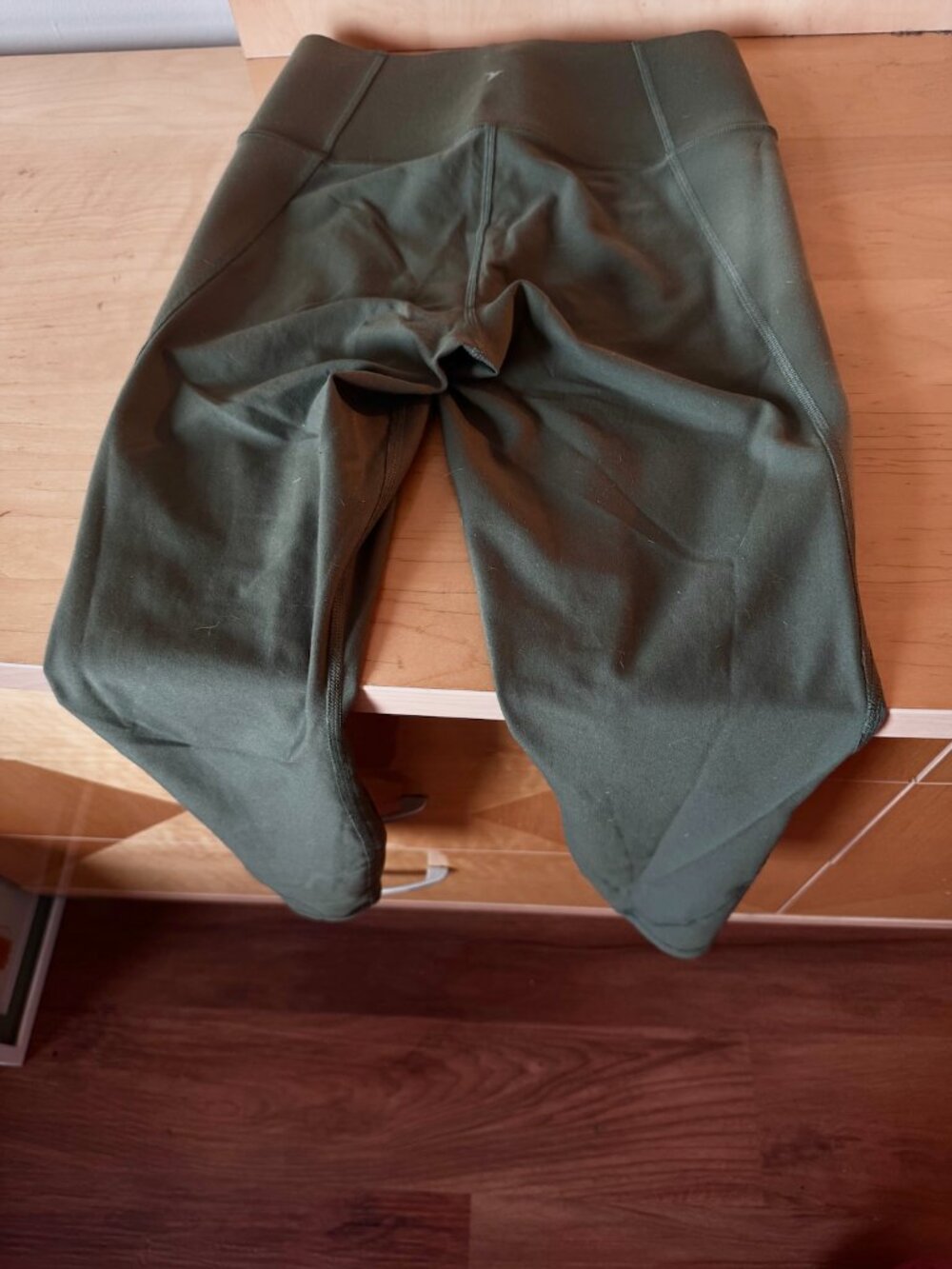 Old Navy Active High Waisted Green Elevate Built-In Sculpt Leggings (Size M) - Picture 4 of 7